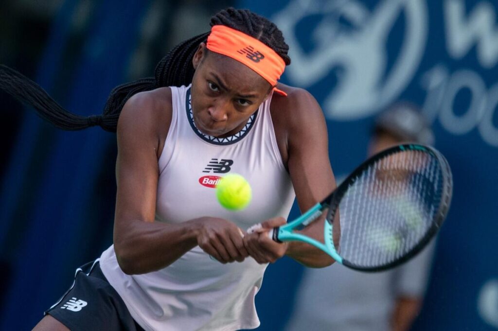 Swiatek cruises in Dubai; Gauff and Keys set quarterfinal meeting